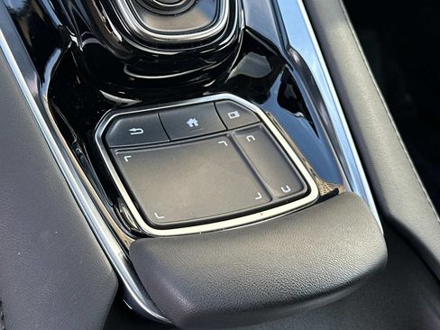 Used 2024 Acura RDX SH-AWD image 25