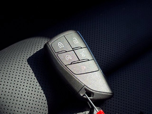 New 2027 GMC Terrain Denali w/ LPO, Floor Liner Package AWD/4WD image 36