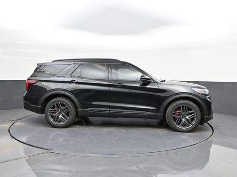 Used 2025 Ford Explorer ST w/ Sun And Sound Package image 25