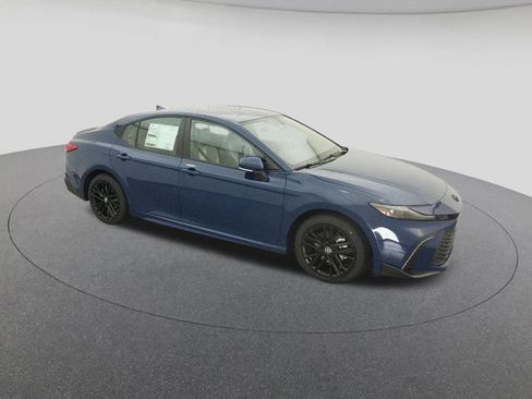 New 2026 Toyota Camry SE image 12