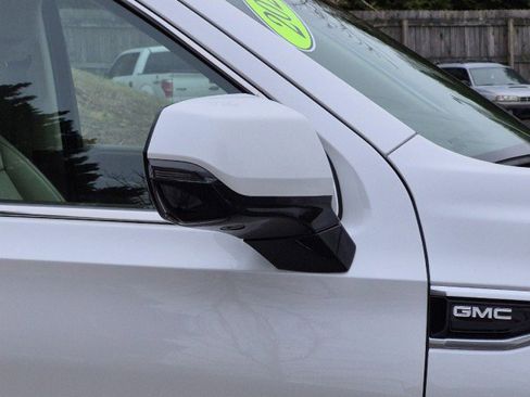 Used 2022 GMC Yukon Denali image 12