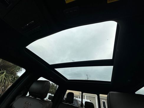 New 2025 Ford F250 King Ranch w/ Chrome Package image 91