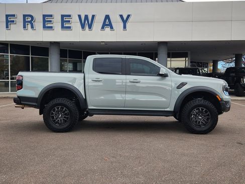 Used 2024 Ford Ranger Raptor image 2