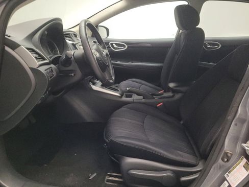 Used 2016 Nissan Sentra SV FWD image 17