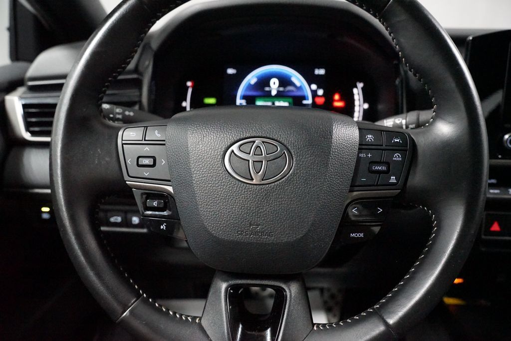Certified 2025 Toyota Camry SE FWD image 12