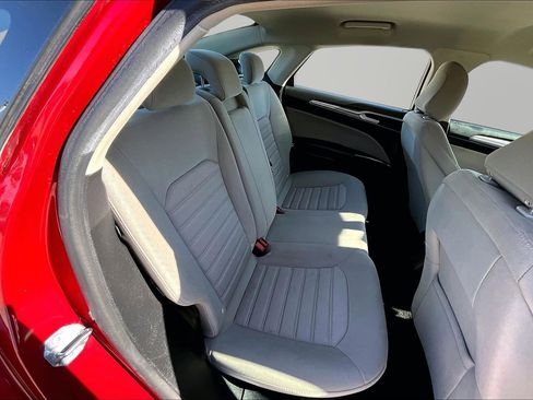 Used 2020 Ford Fusion S image 16