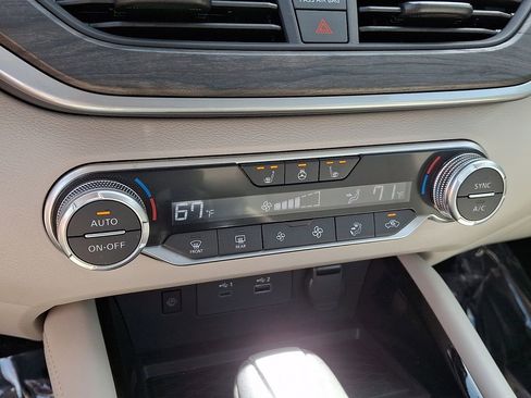 Used 2023 Nissan Altima 2.5 SL FWD image 17