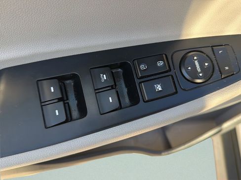 Used 2018 Hyundai Tucson SEL image 12