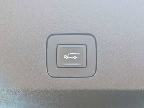 Used 2022 Buick Encore GX Essence w/ Experience Buick Package AWD/4WD image 13