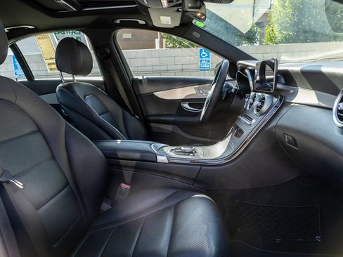 Used 2020 Mercedes-Benz C 300 Sedan image 33