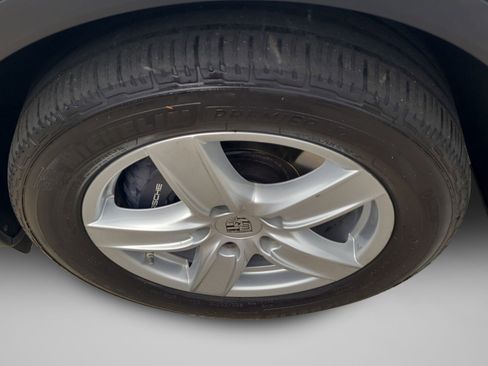 Used 2014 Porsche Cayenne image 9