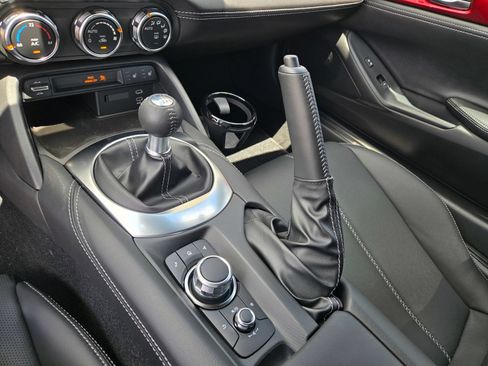 New 2026 MAZDA MX-5 Miata RF Grand Touring RWD image 15
