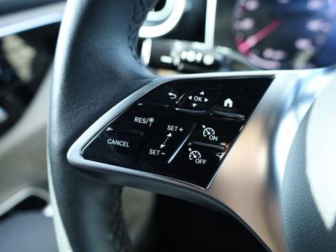 Certified 2025 Mercedes-Benz GLC 300 image 15