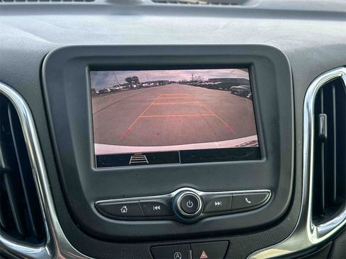 Used 2022 Chevrolet Equinox LT image 31