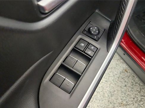Used 2023 Toyota RAV4 XLE Premium AWD/4WD image 31