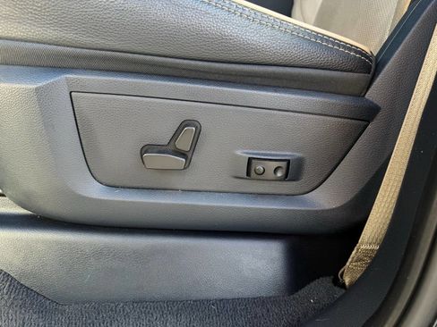 Used 2023 RAM 3500 Limited image 16