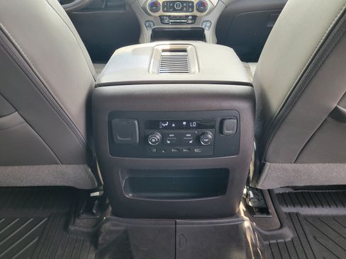 Used 2020 GMC Yukon Denali w/ Denali Ultimate Package AWD/4WD image 20
