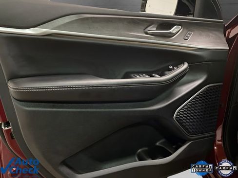 Used 2025 Jeep Grand Cherokee Limited 4xe image 14