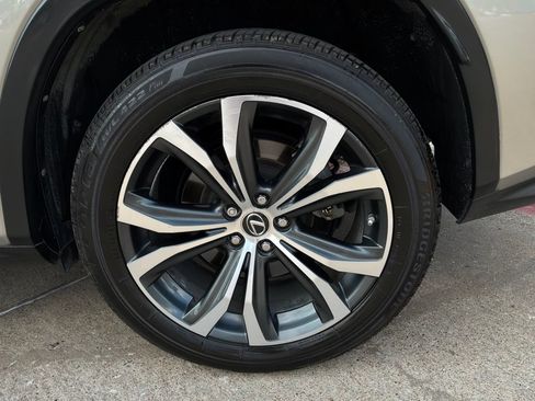 Used 2018 Lexus RX 350 FWD w/ Premium Package image 9