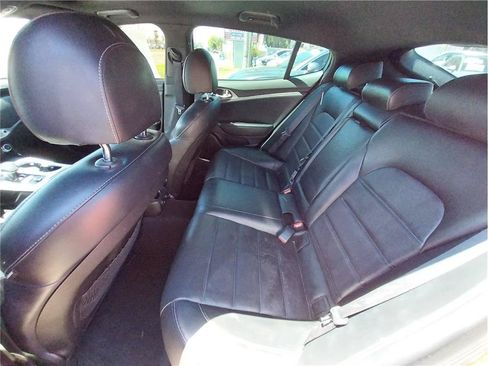 Used 2018 Kia Stinger GT2 AWD/4WD image 11