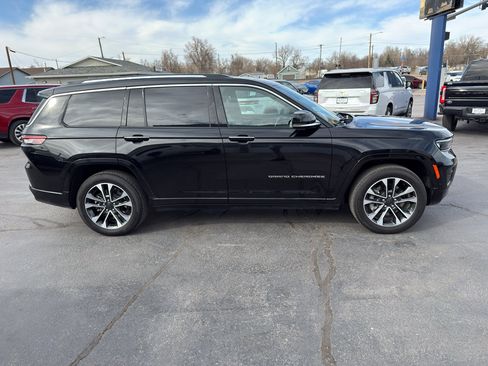 Used 2022 Jeep Grand Cherokee L Overland w/ Luxury Tech Group IV image 5