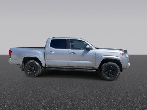 Used 2021 Toyota Tacoma SR w/ SR Convenience Package RWD image 10