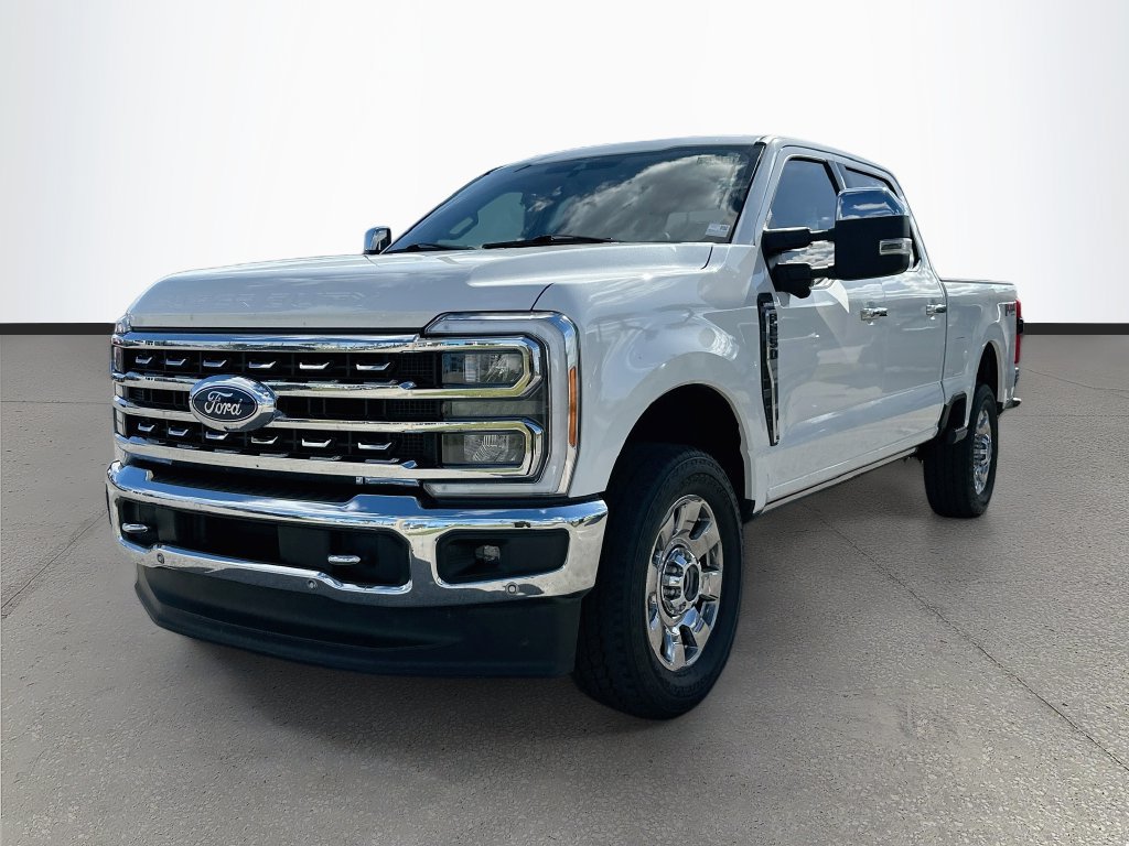 Used 2023 Ford F250 Lariat w/ Lariat Ultimate Package AWD/4WD image 3