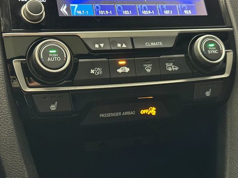 Used 2019 Honda Civic EX image 18