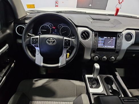 Used 2017 Toyota Tundra SR5 w/ SR5 Upgrade Package image 8