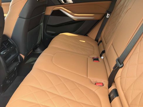 Used 2025 BMW X5 sDrive40i w/ M Sport Package RWD image 13