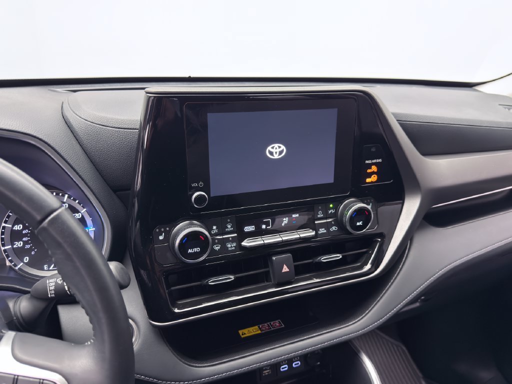 Certified 2026 Toyota Highlander XLE AWD/4WD image 28