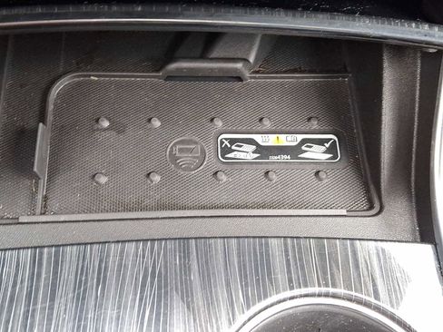 Used 2018 Chevrolet Impala Premier w/ Premier Confidence Package image 25