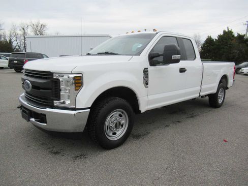 Used 2019 Ford F250 XL w/ XL Value Package image 1