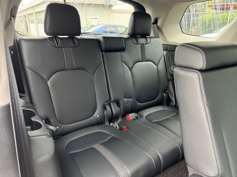 Used 2023 Honda Pilot EX-L image 12