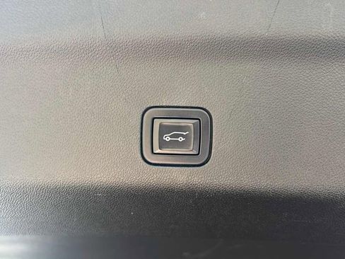 Used 2022 Chevrolet Tahoe RST w/ Luxury Package image 42