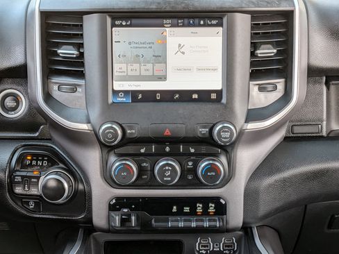 Certified 2022 RAM 1500 Big Horn image 30