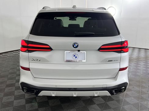 Used 2026 BMW X5 xDrive50e w/ M Sport Package AWD/4WD image 6