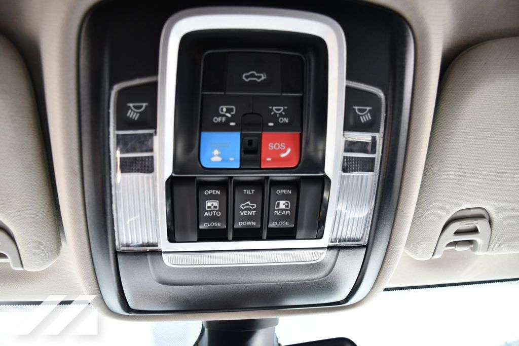 Used 2024 RAM 2500 Laramie AWD/4WD image 19