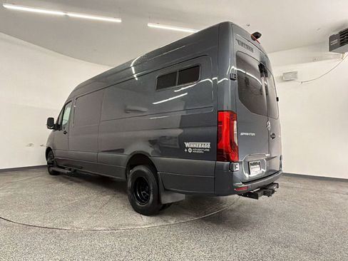 Used 2022 Mercedes-Benz Sprinter 3500 image 3