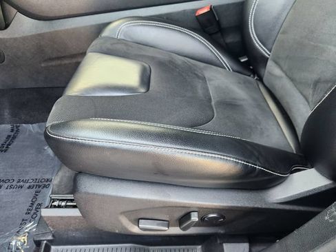 Used 2024 Ford Edge ST w/ Equipment Group 401A AWD/4WD image 27