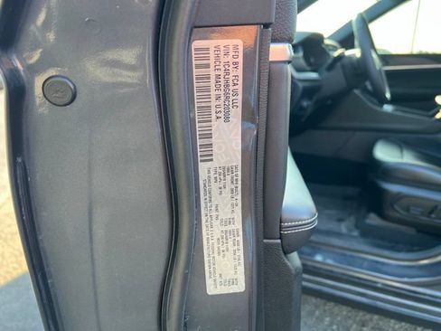 Used 2024 Jeep Grand Cherokee Limited AWD/4WD image 22
