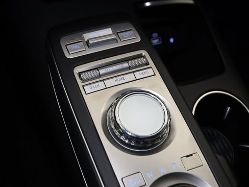 Used 2022 Genesis GV70 2.5T w/ Select Package image 28