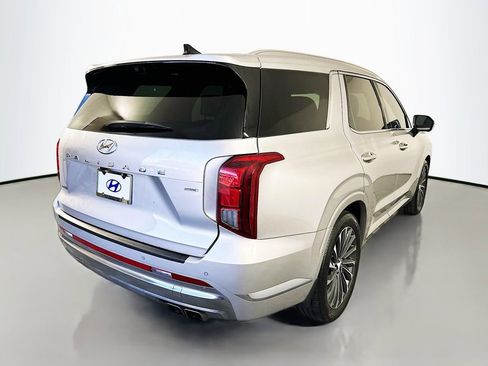 Used 2024 Hyundai Palisade Calligraphy AWD/4WD image 5