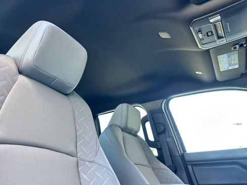 New 2025 Toyota Tacoma SR5 image 15