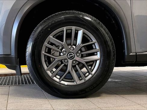 Certified 2024 Nissan Rogue S AWD/4WD image 7