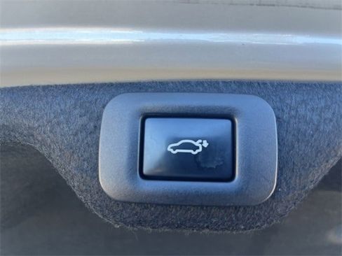 Used 2021 Lexus ES 300h Ultra Luxury w/ Accessory Package 2 image 33