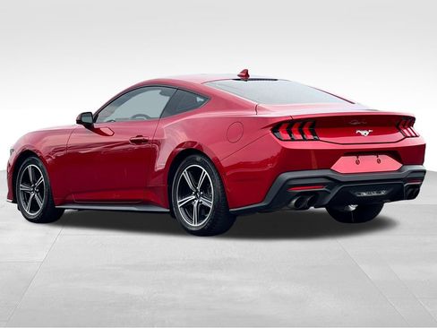 Used 2024 Ford Mustang Coupe RWD image 5