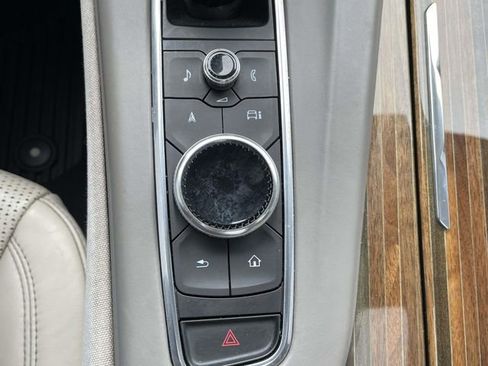 Used 2022 Cadillac Escalade Sport Platinum image 27