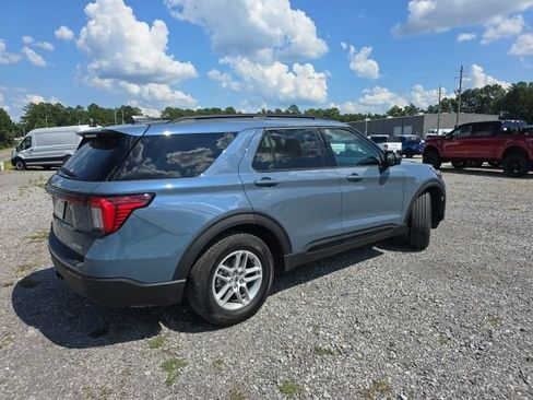Used 2026 Ford Explorer Active RWD image 5