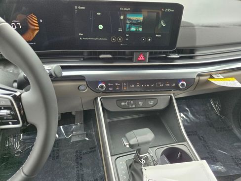 New 2026 Kia Carnival FWD image 23